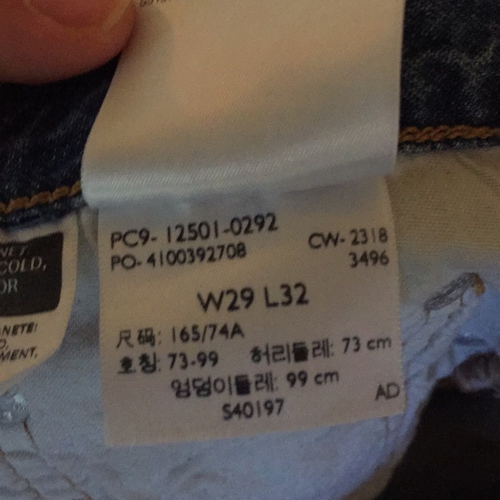 Levi’s! - Picture 4 of 4